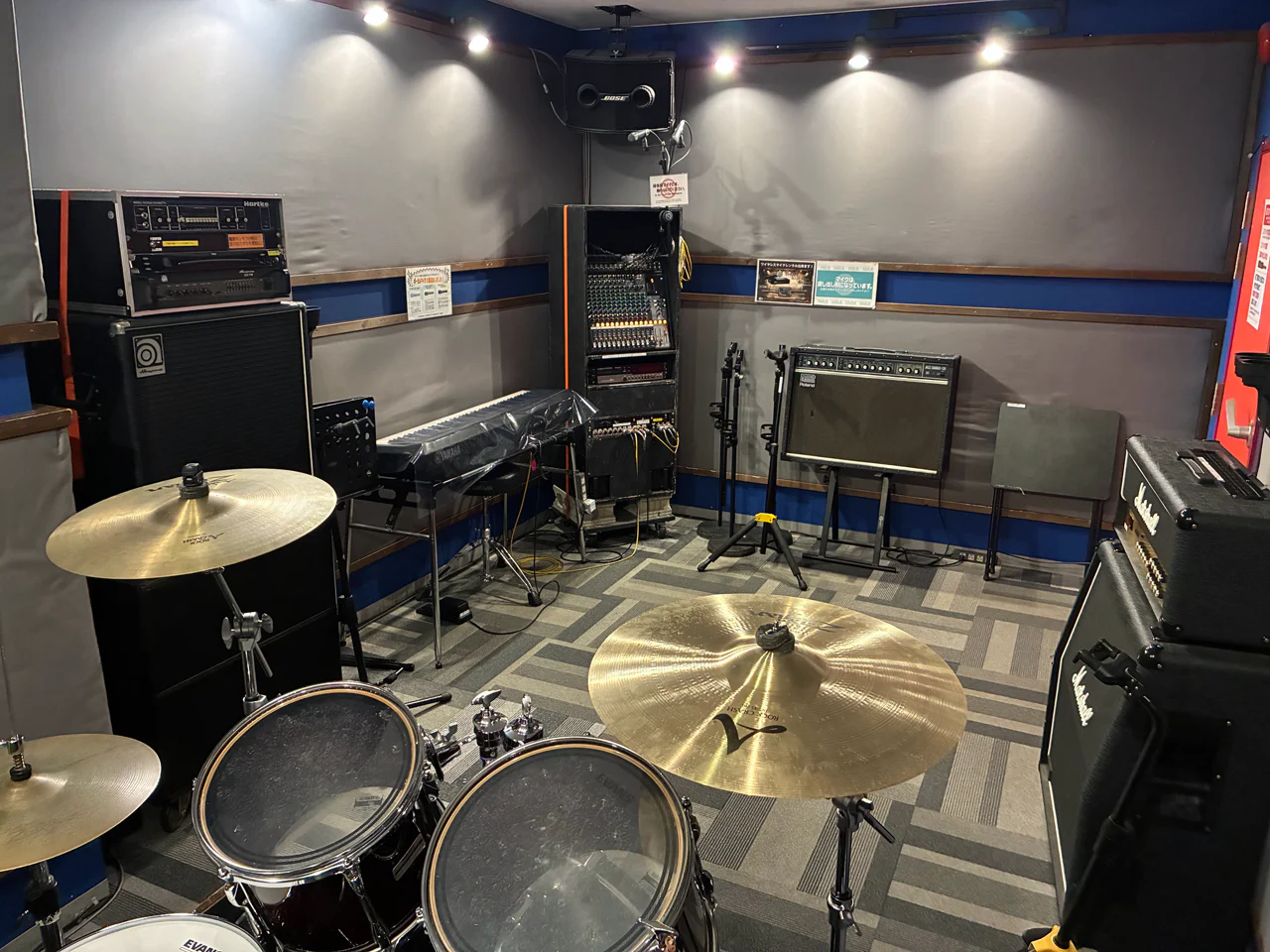 ROOM 1(約10帖)