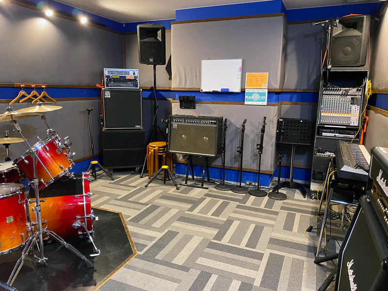 ROOM 2（約11帖）